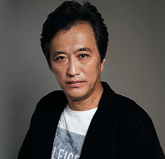 大鶴義丹