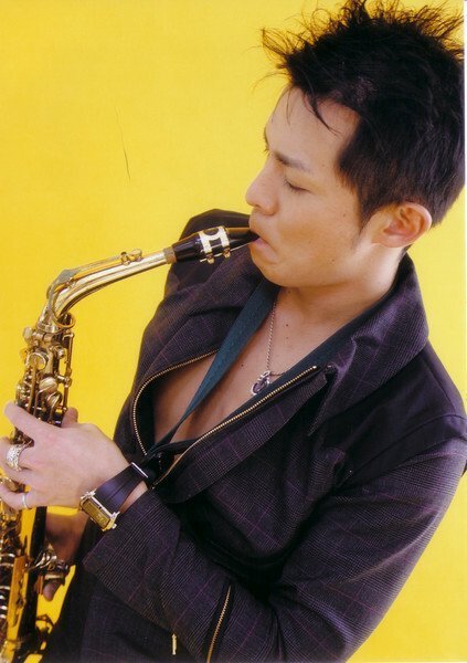 森山栄治