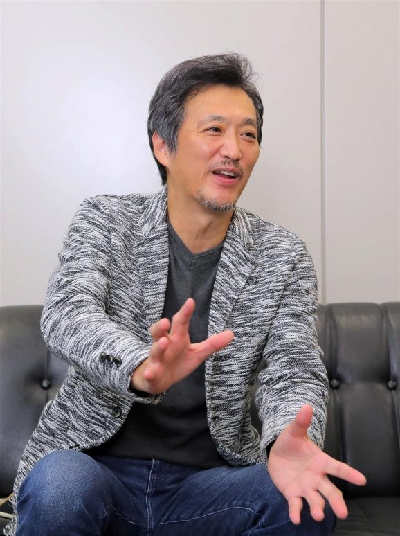 大鶴義丹
