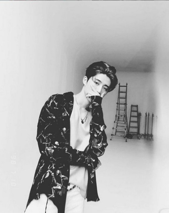 YG подтвердило уход B.I из агентства и группы iKON