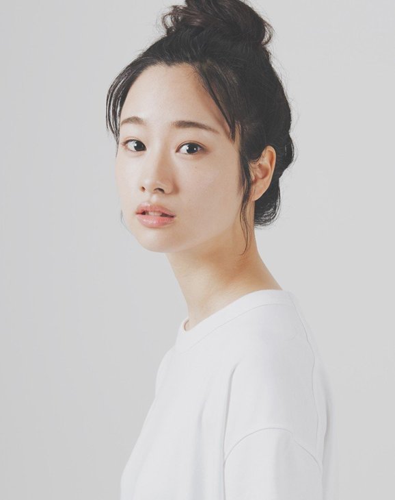 藤間爽子