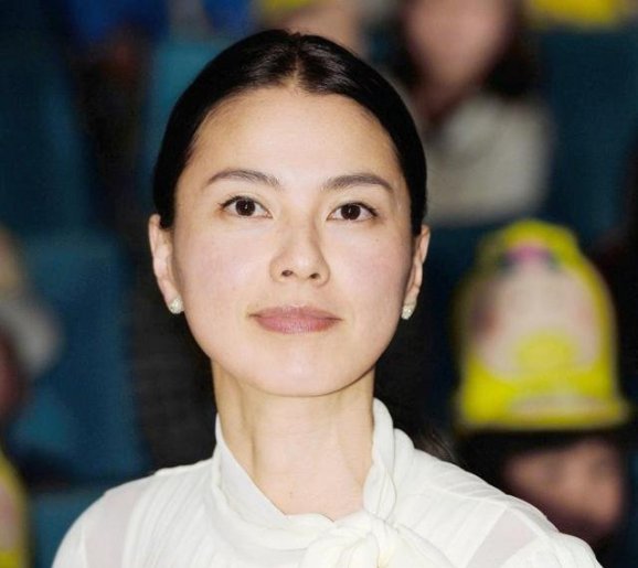 Esumi Makiko