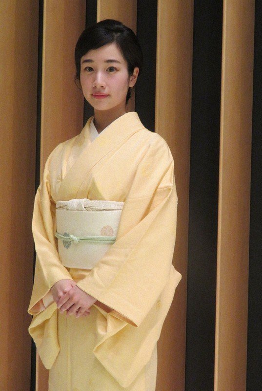 藤間爽子