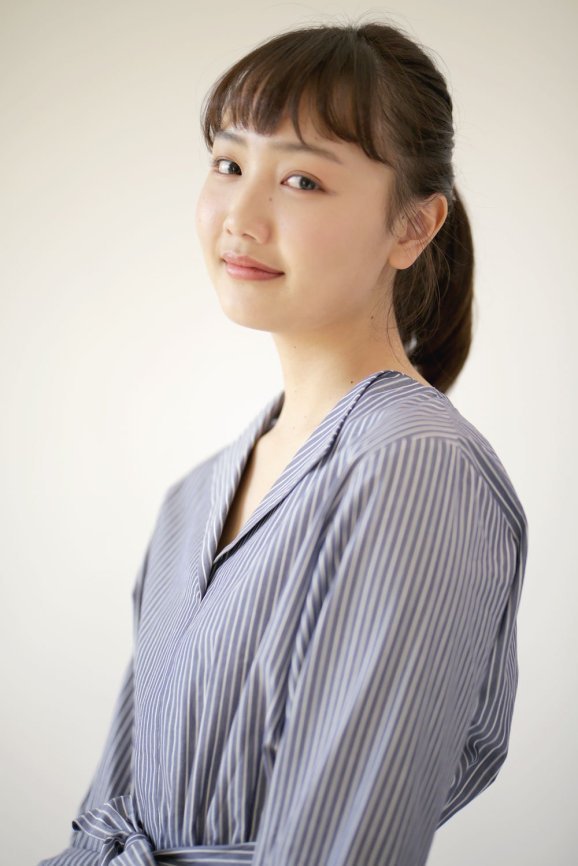 手島実優