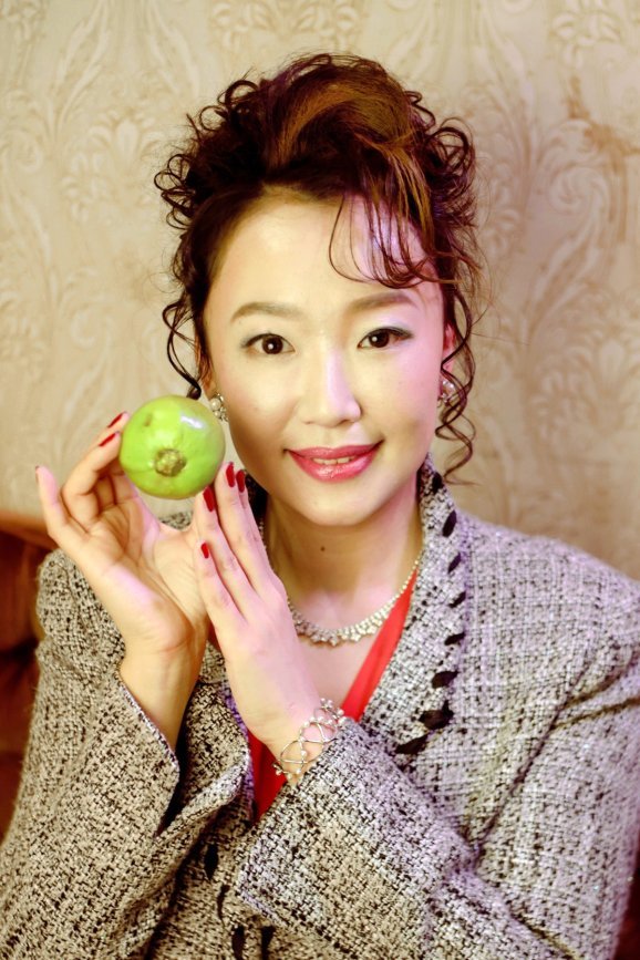 松岡依都美