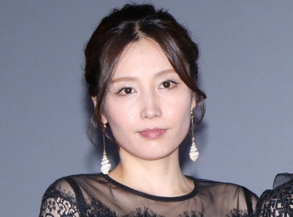 三津谷葉子