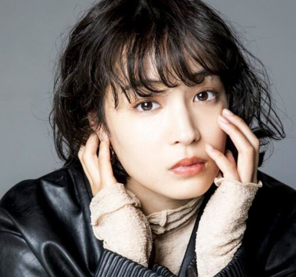 Hirose Suzu