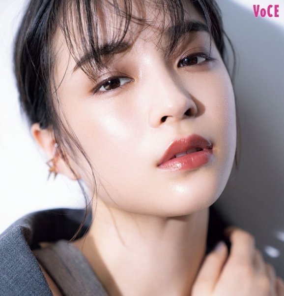 Hirose Suzu