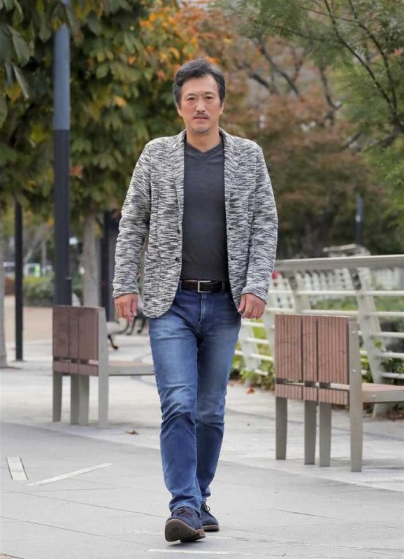 大鶴義丹