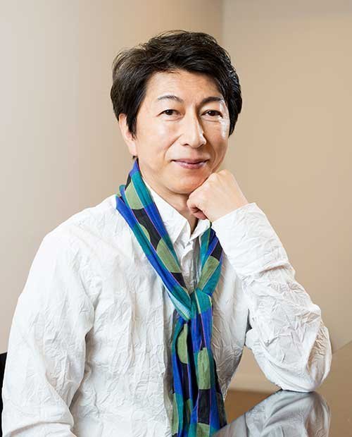篠井英介
