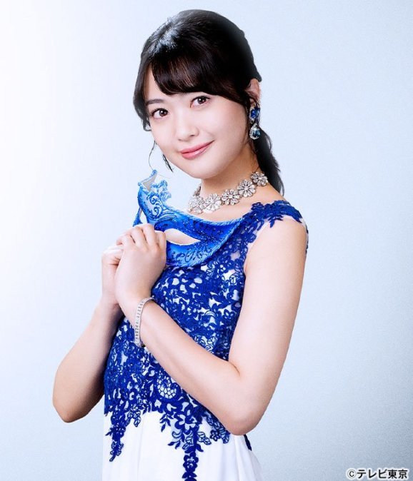 北原里英