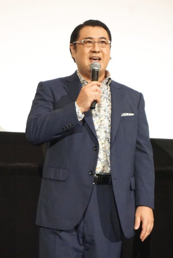 小手伸也
