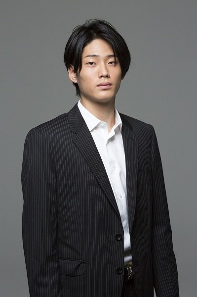 高橋里恩