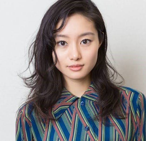 Куцуна Сиори / Kutsuna Shiori