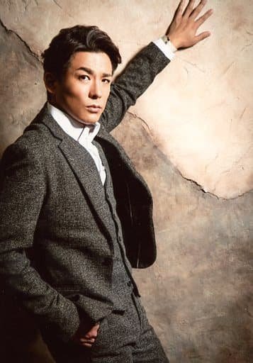 森山栄治