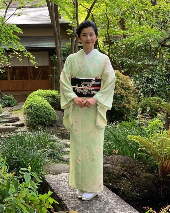 石田ひかり