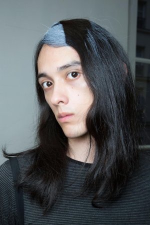 栗原類