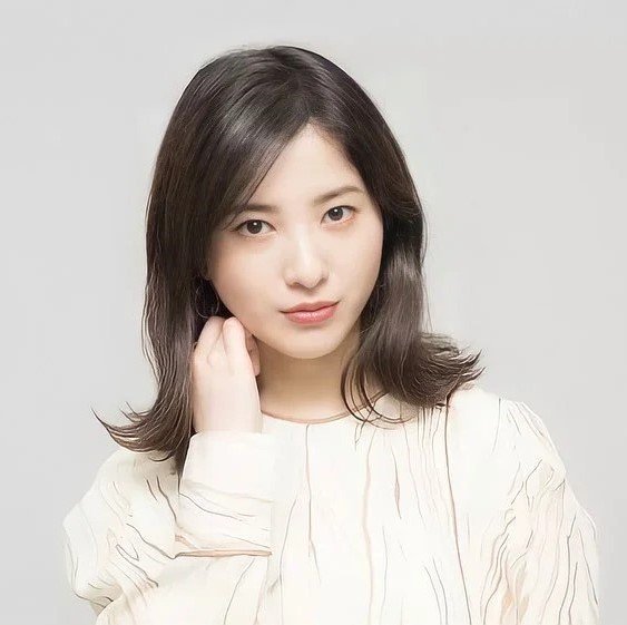 Ёситака Юрико / Yoshitaka Yuriko