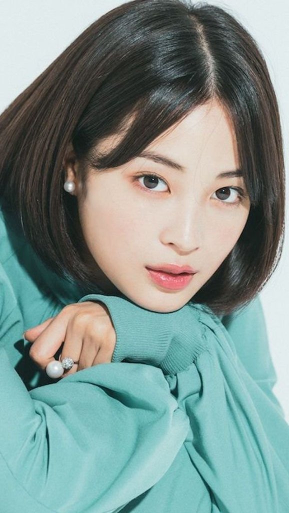 Hirose Suzu