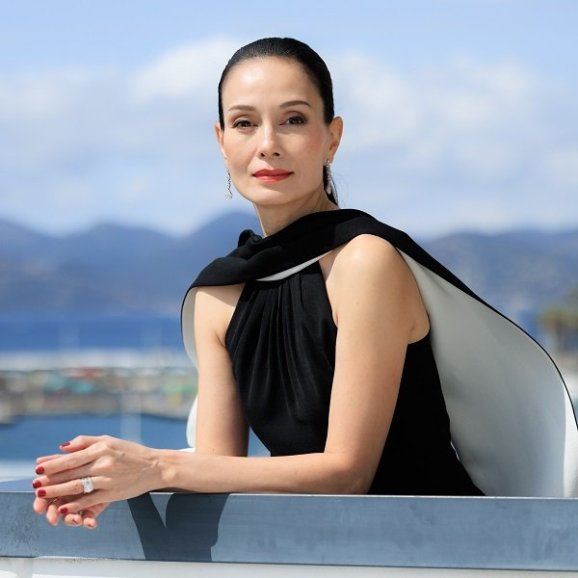 Ум Апхасири Нитипхон / Um Aphasiri Nitiphon