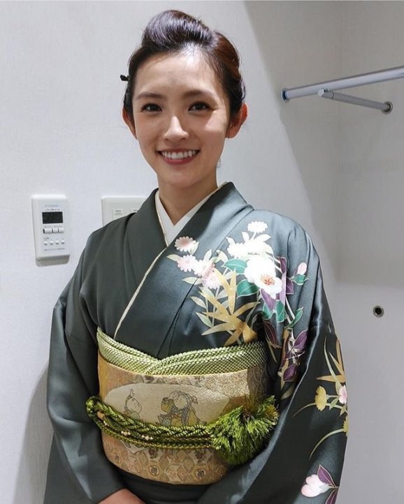星野真里