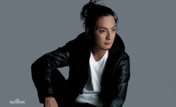 上地雄輔