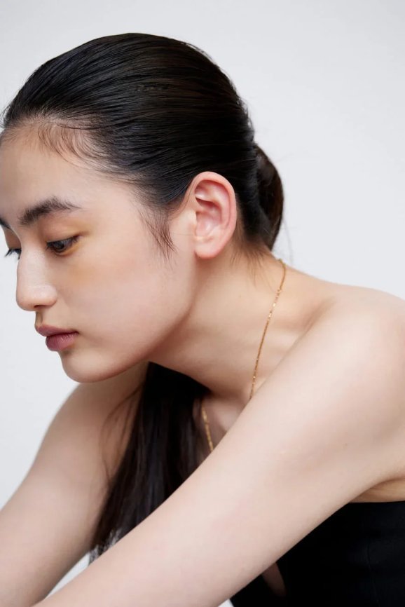 八木莉可子