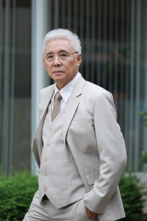 ตู่ นพพล โกมารชุน