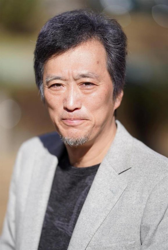 大鶴義丹