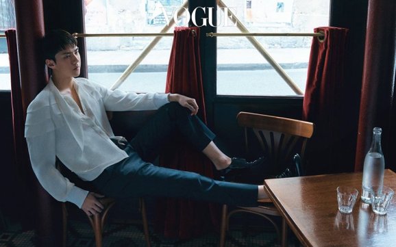 Сехун (EXO) в фотосессии для Vogue Korea August 2018