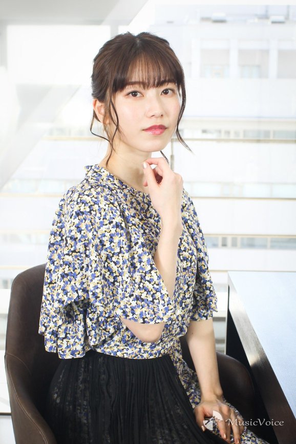 横山由依