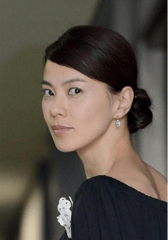 Esumi Makiko