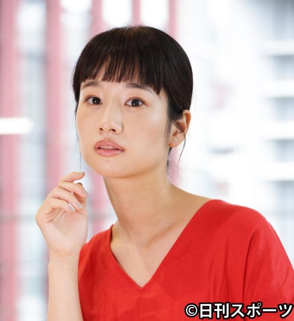 藤間爽子