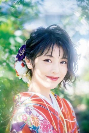 浜辺美波 / Hamabe Minami