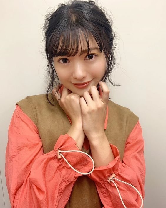 北原里英
