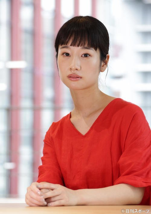 藤間爽子
