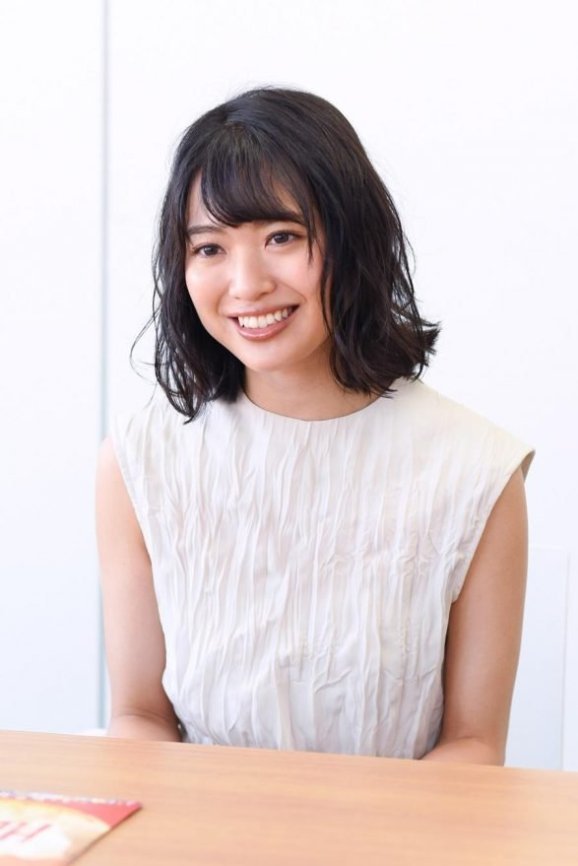 北原里英