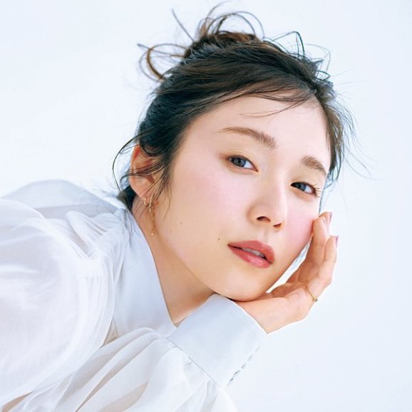 Мацуока Маю / Matsuoka Mayu