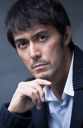 Abe Hiroshi