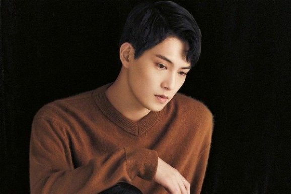 Ли Джон Хён, коронавирус и айдолы K-pop