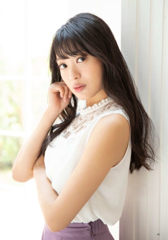 北原里英