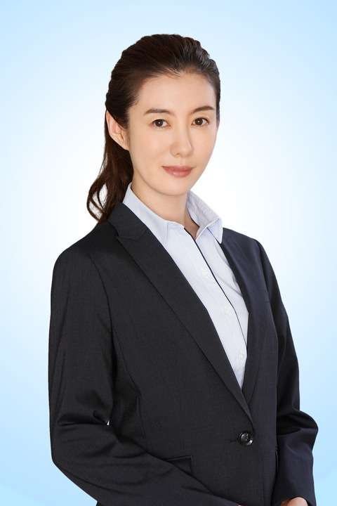 ともさかりえ