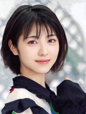 浜辺美波 / Hamabe Minami