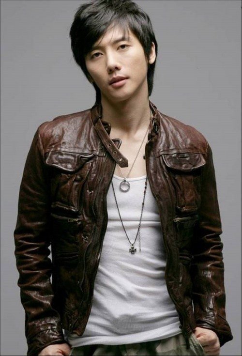 Ки Тхэ Ён / Ki Tae Young