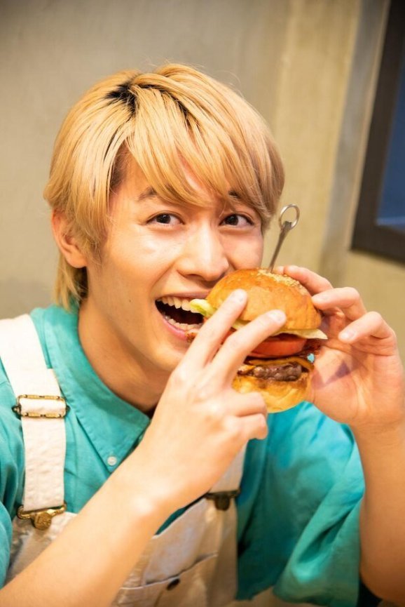 小林亮太