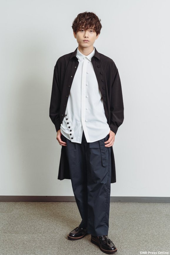 水石亜飛夢