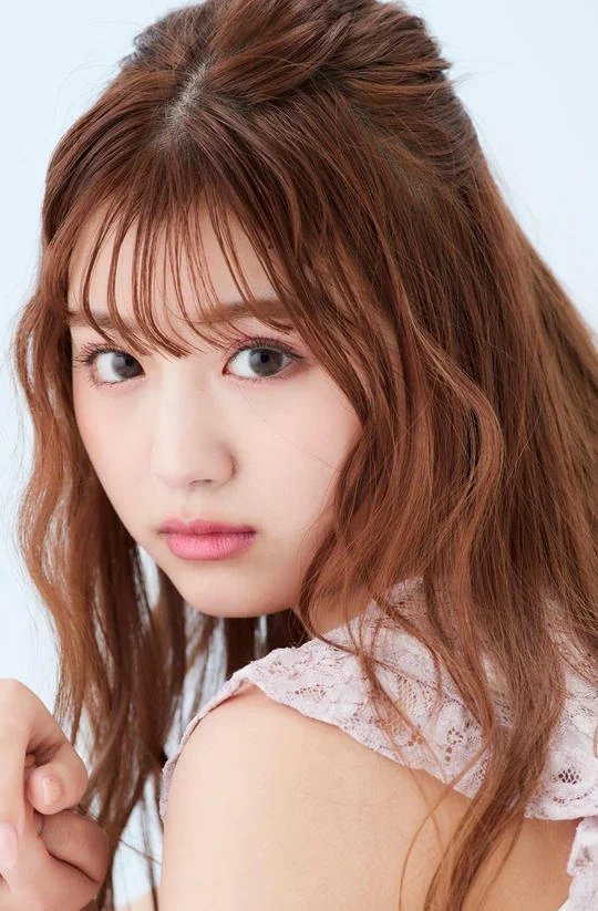 鶴嶋乃愛