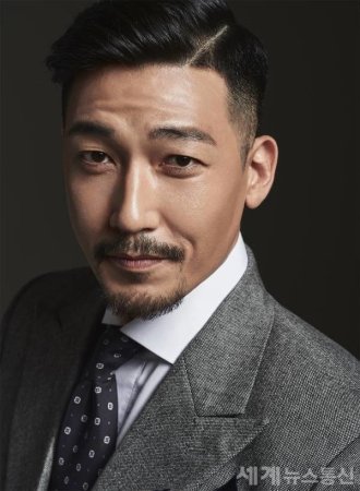 Кон Джон Хван / Gong Jung Hwan