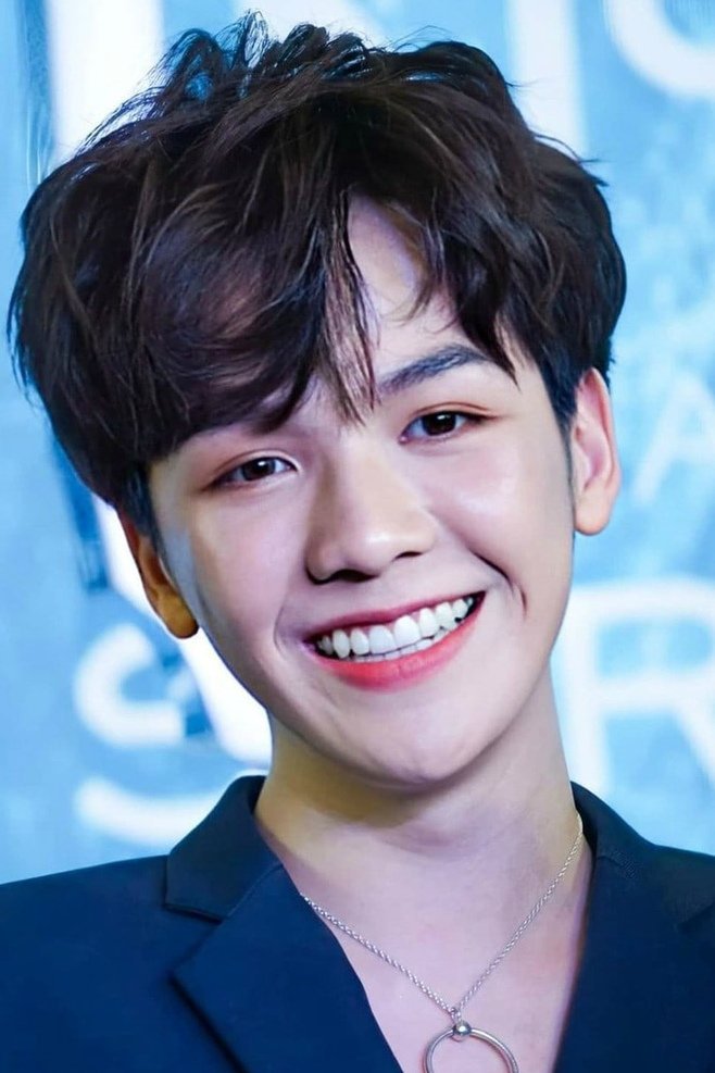 Эрт Катсамоннат Намвирот / Earth Katsamonnat Namwirote