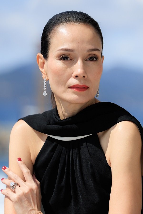 Ум Апхасири Нитипхон / Um Aphasiri Nitiphon